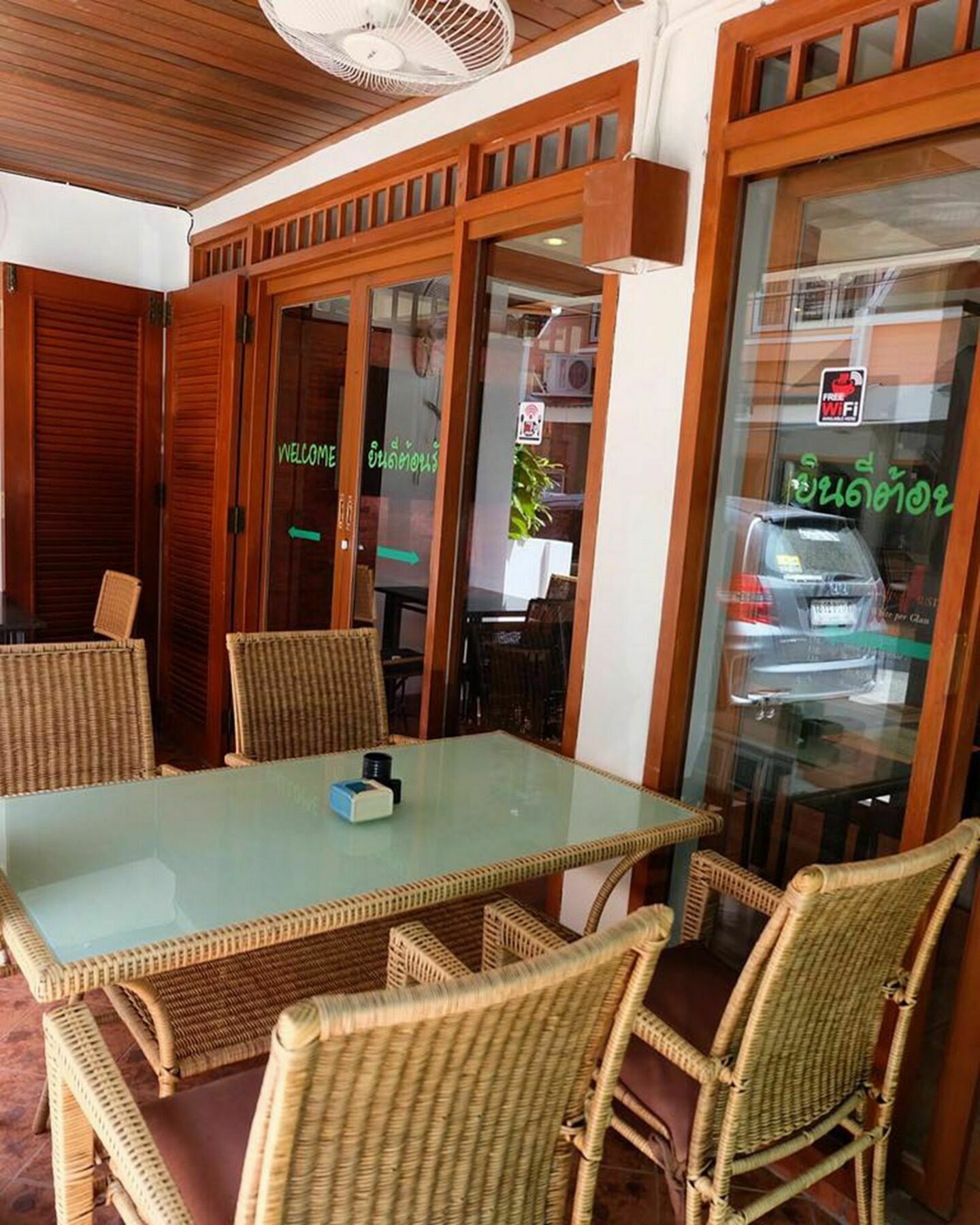 Kaneng Guesthouse HHQ Extérieur photo